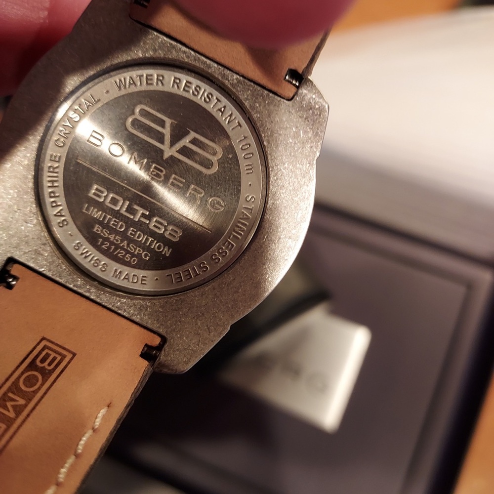 Bomberg 68 Limited edition Samurai watch. 121/250 WR 100m - Picture 3 of 7